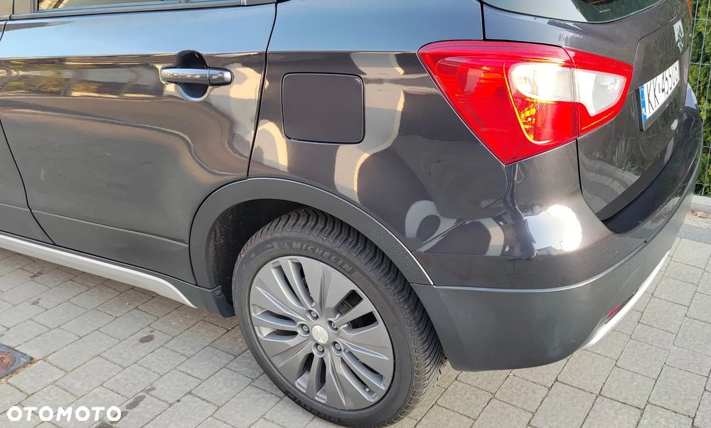 Suzuki SX4 1.6 Comfort Plus - 22