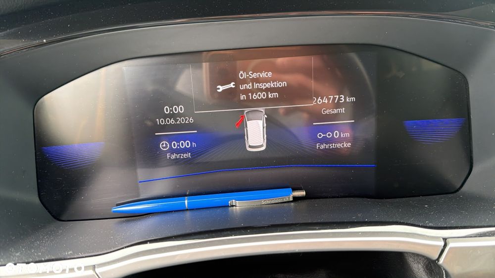 Volkswagen Touran 2.0 TDI BMT Active DSG - 25