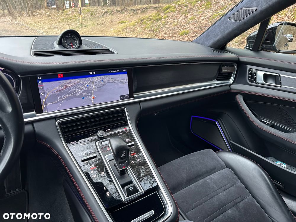 Porsche Panamera - 31