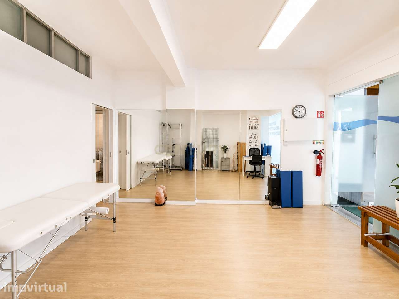 Espaço comercial para o seu negócio na Praia da Rocha para arrendament - Grande imagem: 3/14