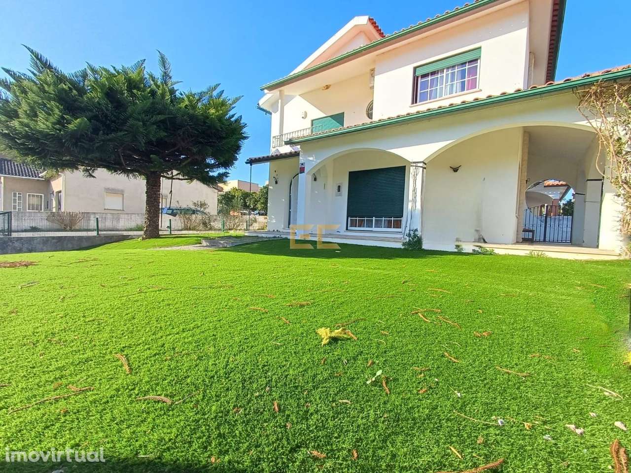 Moradia T5 unifamiliar - Tavarede - Grande imagem: 3/53