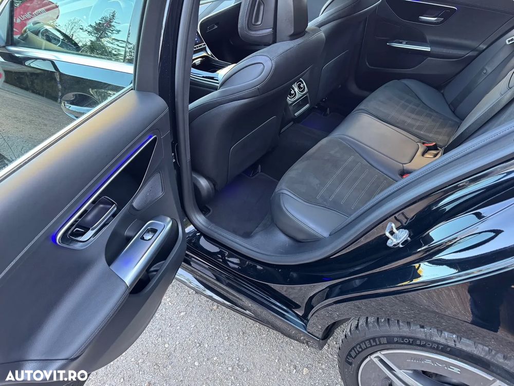 Mercedes-Benz C - 30