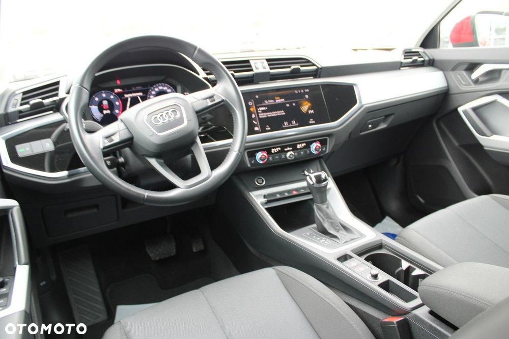 Audi Q3 - 18