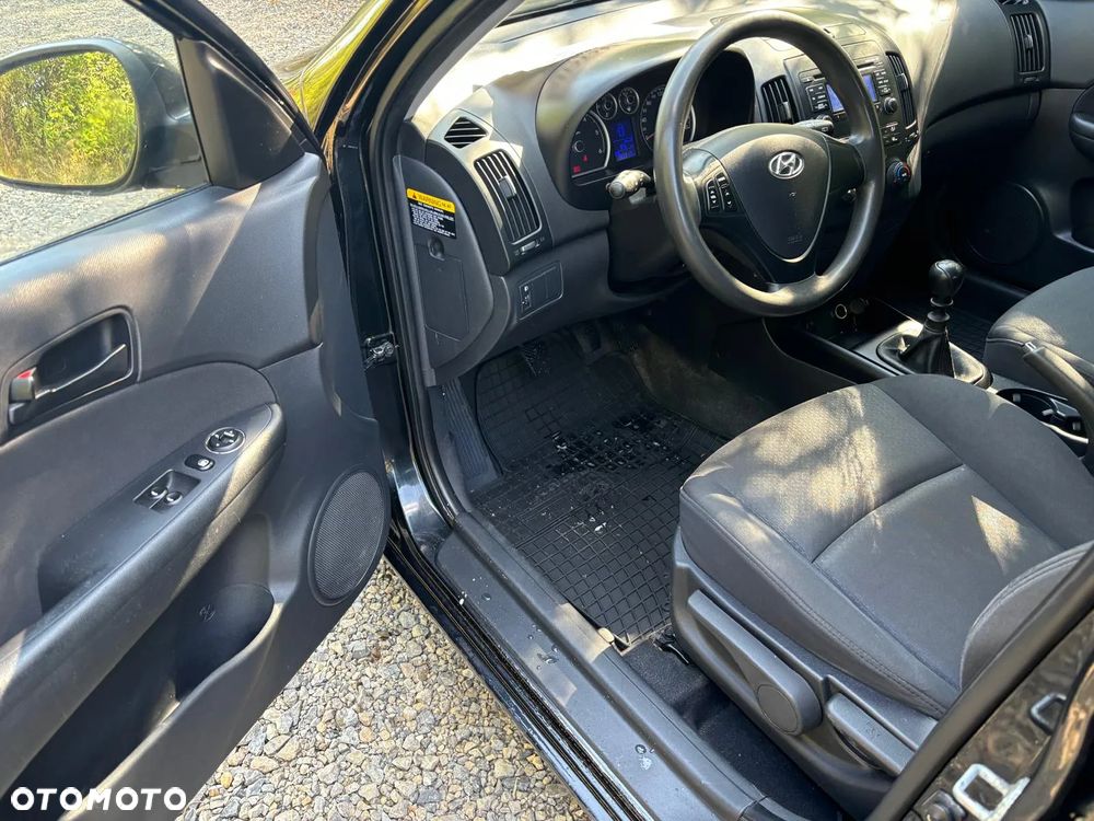 Hyundai i30 1.6 CRDi Classic + - 2