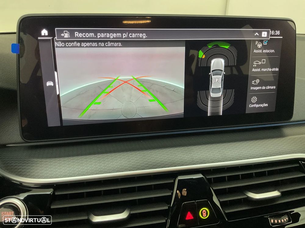 BMW 530 e Pack Desportivo M - 25
