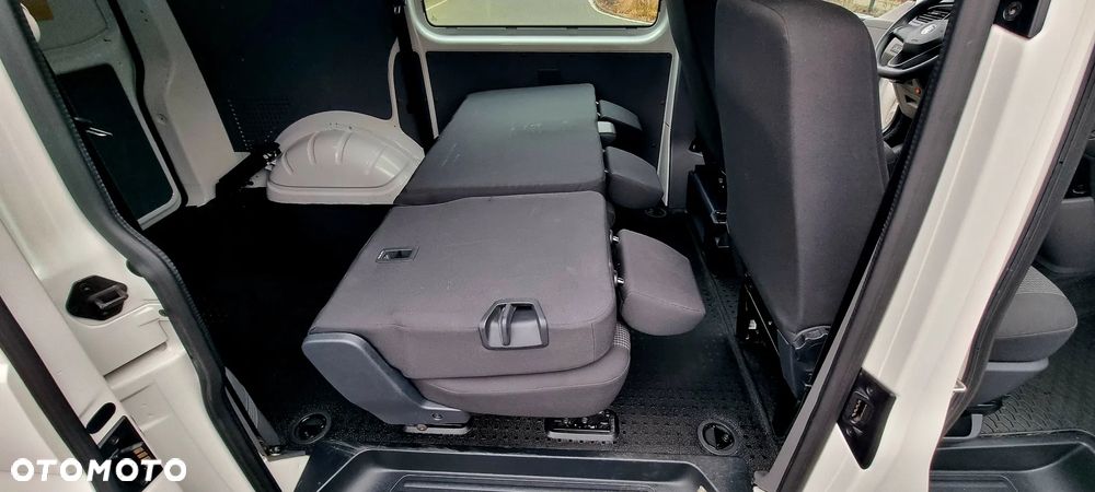 Volkswagen Transporter L1H1 Plus Trendline DSG - 20