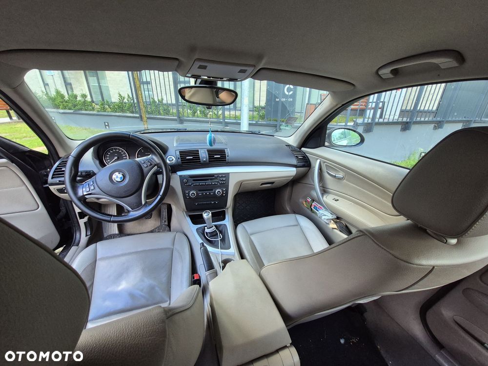 BMW Seria 1 120d - 6