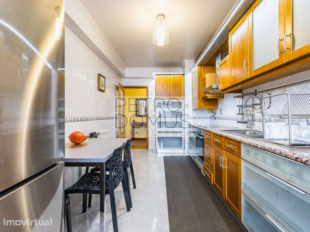 APARTAMENTO T3 - EXCELENTE ESTADO - GUIMAROTA - Grande imagem: 4/23