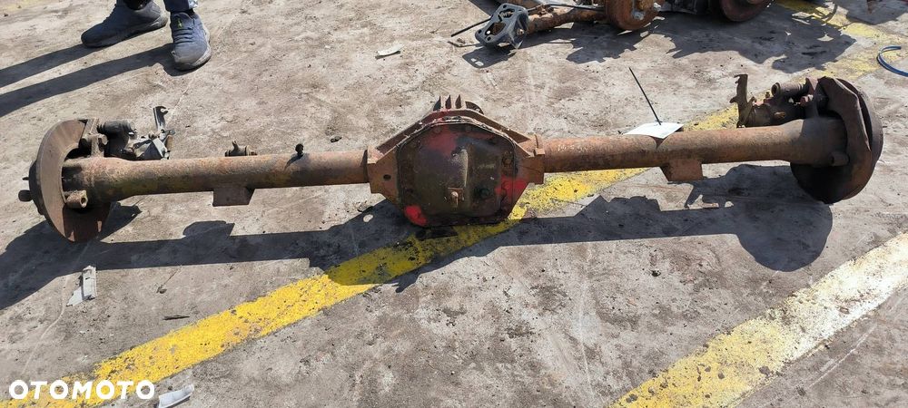 MOST TYLNY IVECO DAILY III 7181668 9/40 - 5