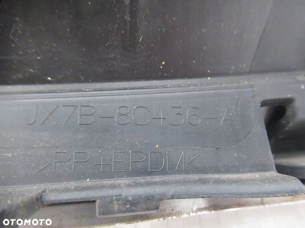 FORD FOCUS MK4 ATRAPA GRILL CHROM - 3