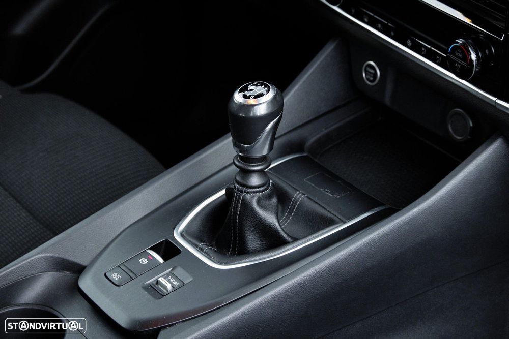 Nissan Qashqai 1.3 DIG-T Acenta - 17