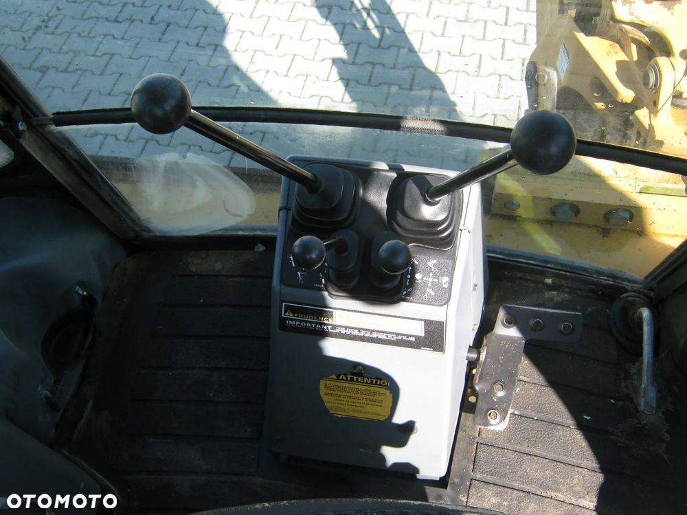 Case 580 SLE - 17