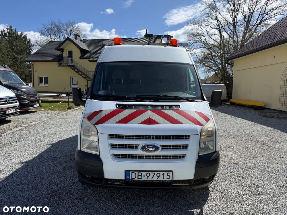 Ford Transit Furgon Warsztat 4x4 L2H2 2.2 TDCI 125KM 4x4 - 3