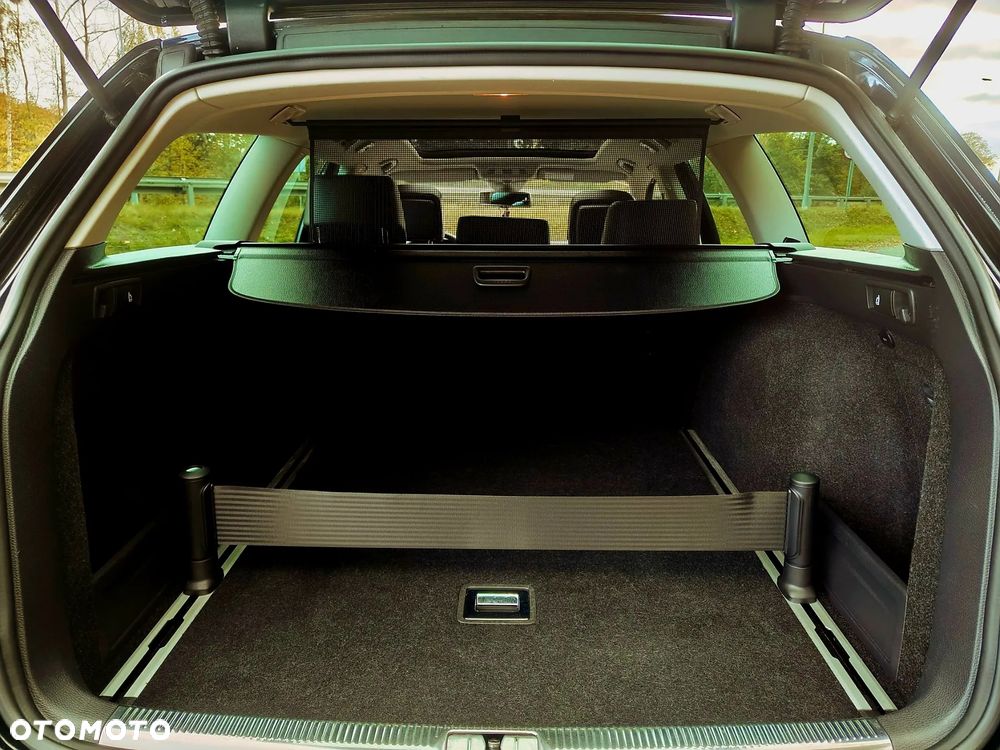 Volkswagen Passat Variant 2.0 TDI 4Motion Highline - 30
