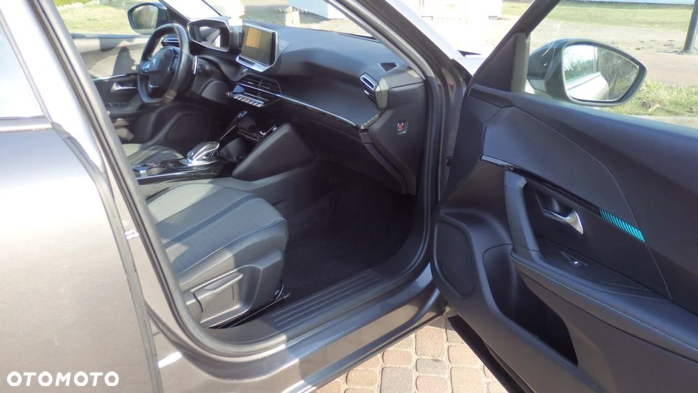 Peugeot 2008 1.5 BlueHDi Allure Pack S&S EAT8 - 9