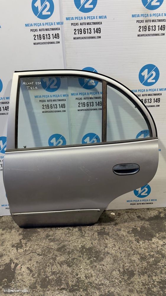 Porta traseira esquerda Hyundai Accent de 1999 - 1