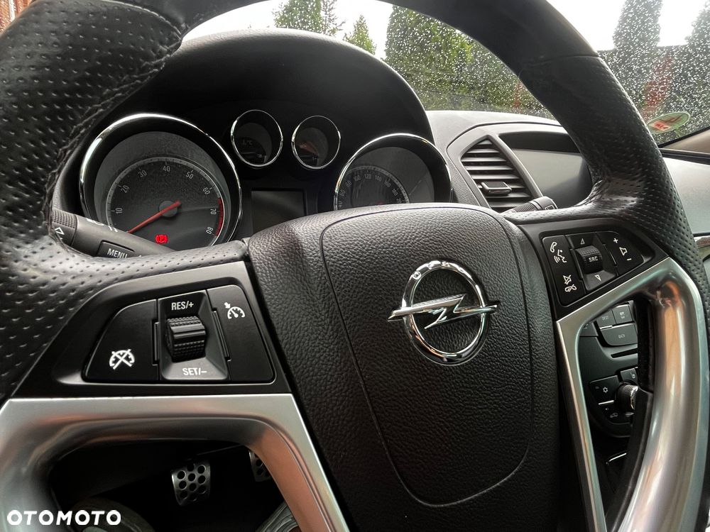 Opel Insignia 2.0 Turbo 4x4 Sport - 24