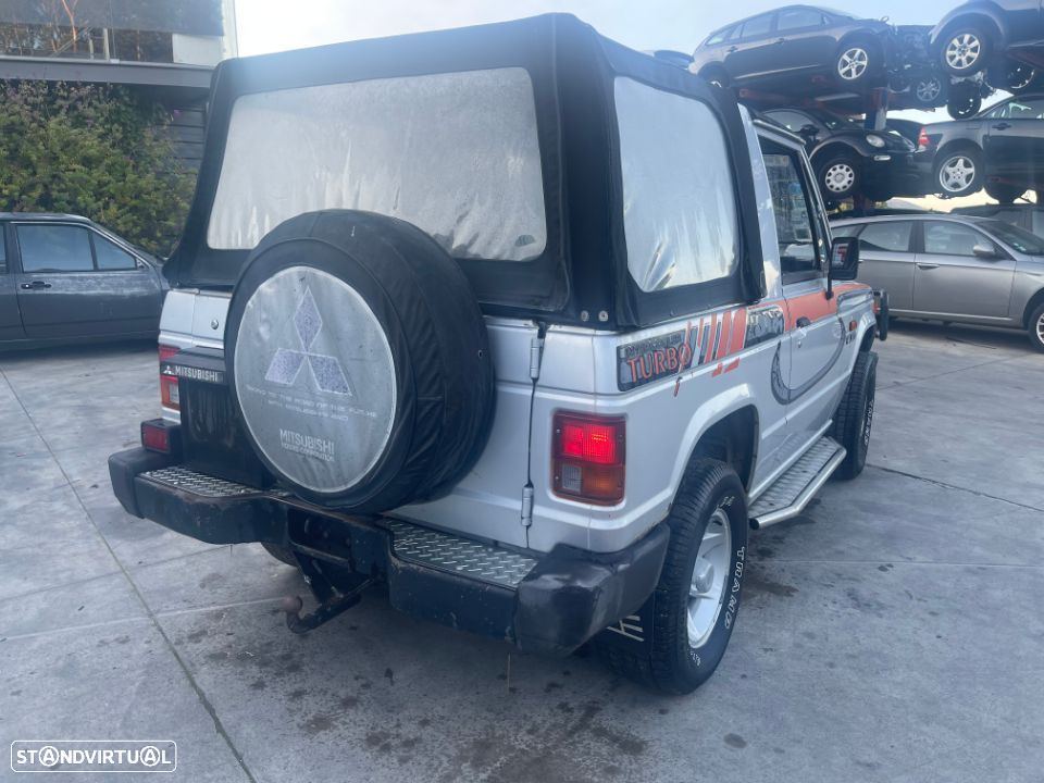 MITSUBISHI PAGERO MK1 2.5 TD CABRIO PARA PEÇAS - 3