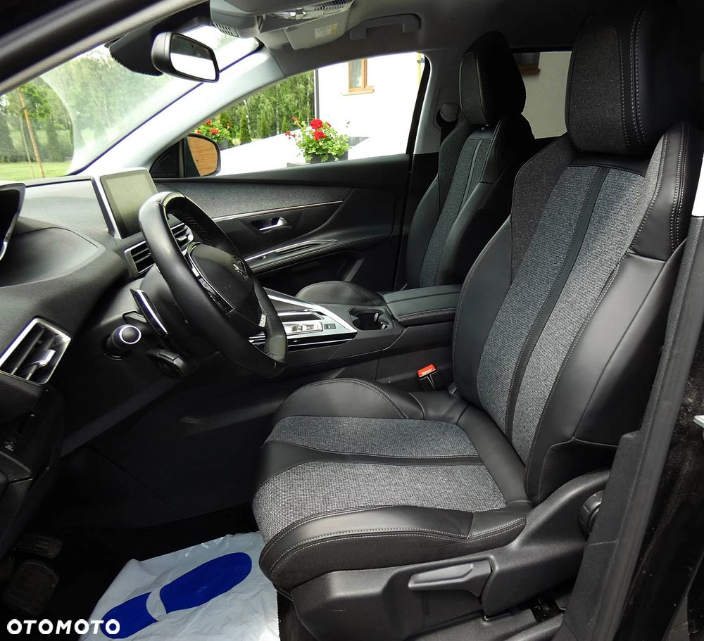 Peugeot 5008 1.5 BlueHDi Allure S&S EAT8 - 20