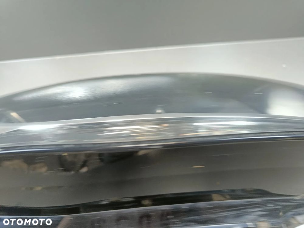 Lampa prawa przednia Audi A4 B8 prawy przód 8K0941004A - 7
