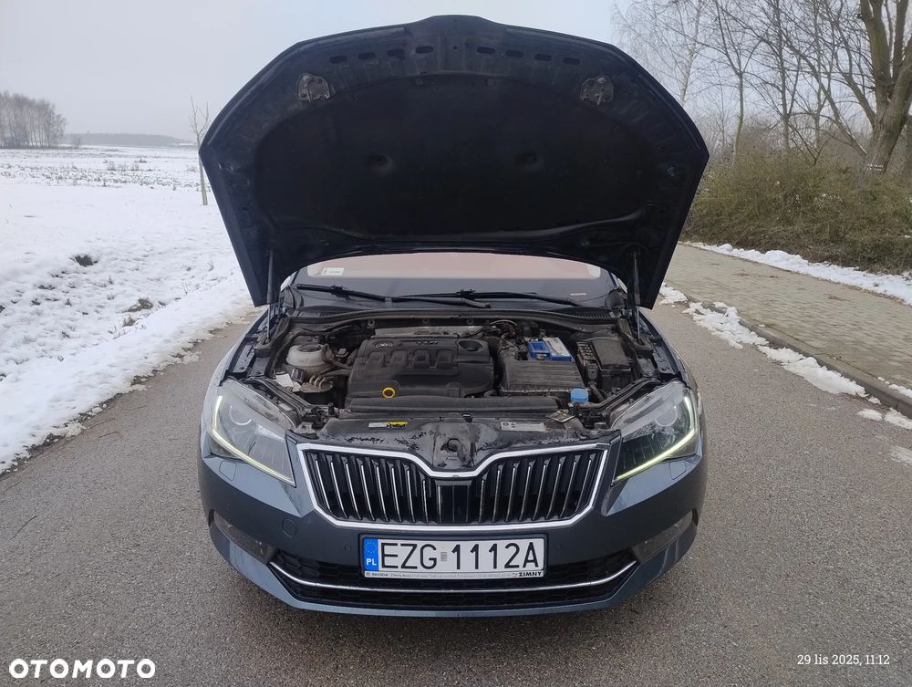 Skoda Superb 2.0 TDI Ambition - 17