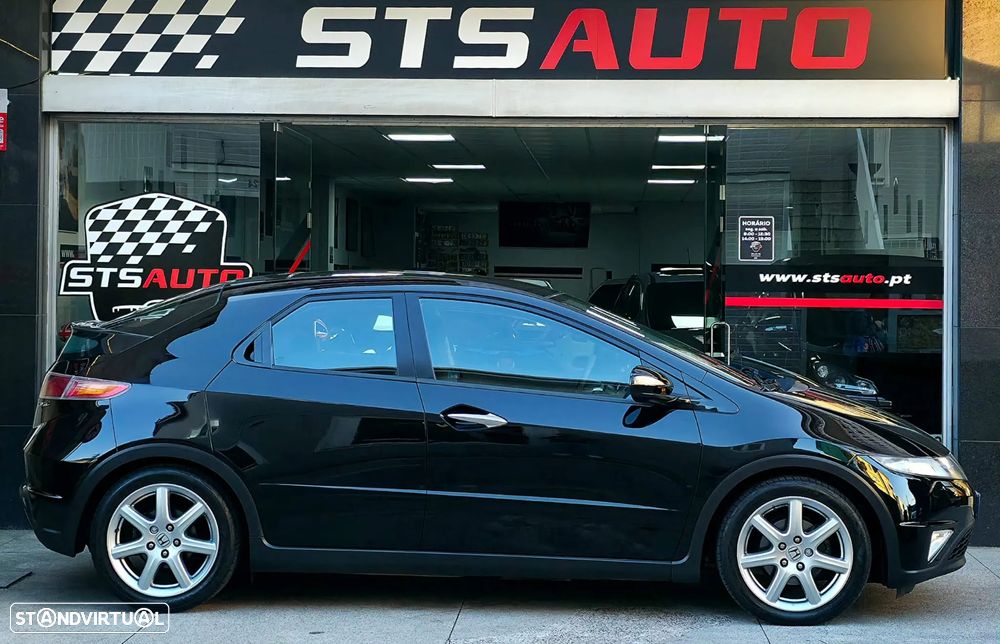 Honda Civic 1.8 Executive NAVI - 12