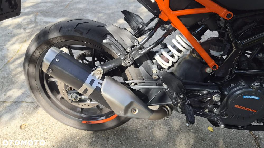 KTM Duke 125 - 18