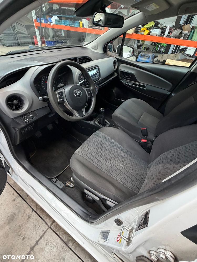 Toyota Yaris - 9