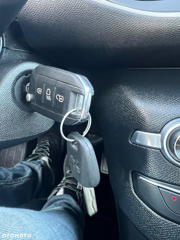 Peugeot 308 1.2 PureTech GPF Allure Pack S&S - 11