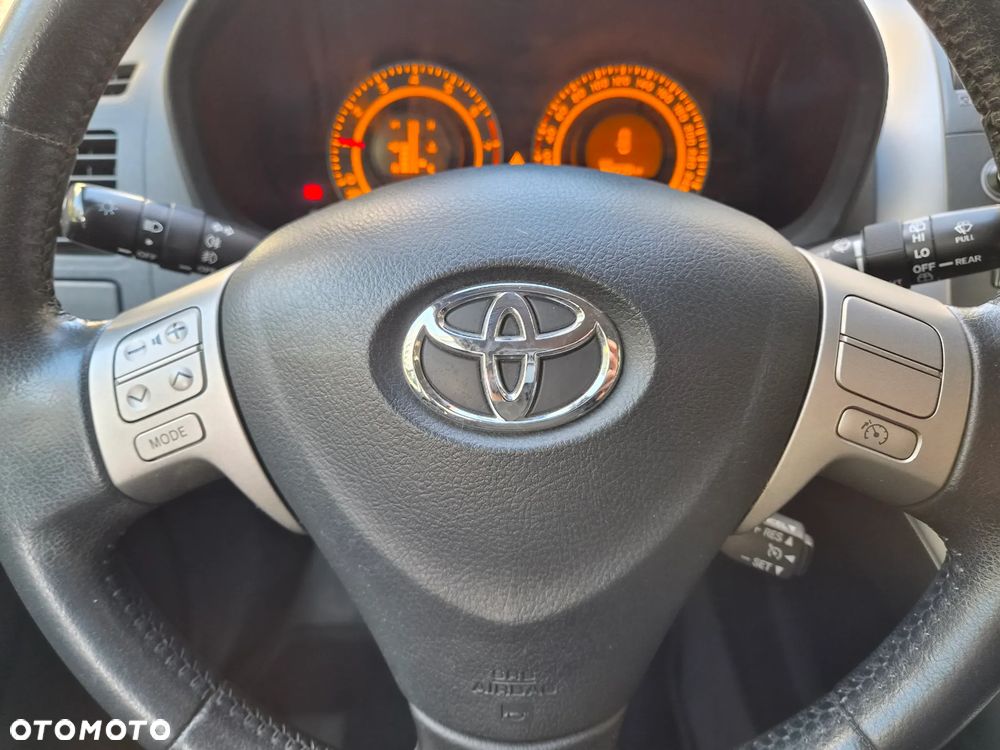 Toyota Auris 1.6 VVT-i Sol - 17