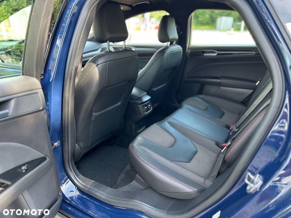 Ford Mondeo 1.5 EcoBoost ST-Line X - 23