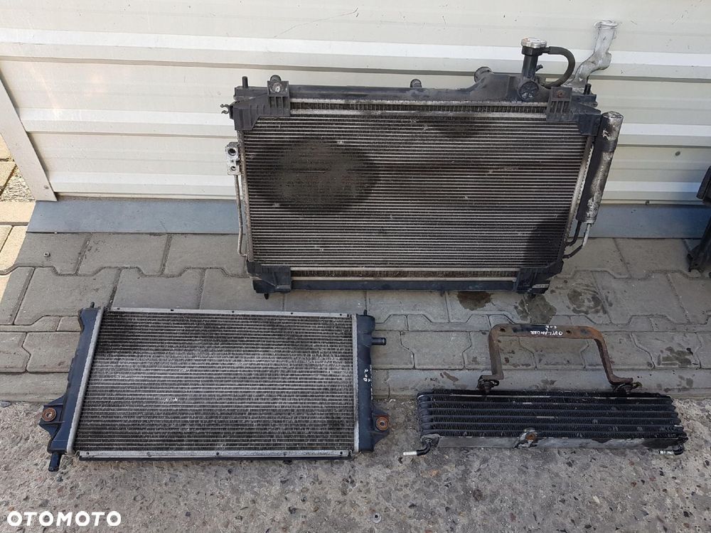 MITSUBISHI OUTLANDER III 13-17r 2.0 HYBRID CHŁODNICE WENTYLATORY - 1