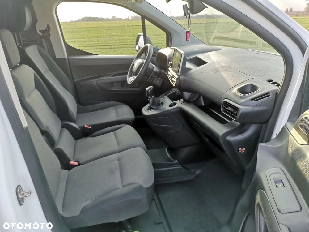 Citroën BERLINGO - 19