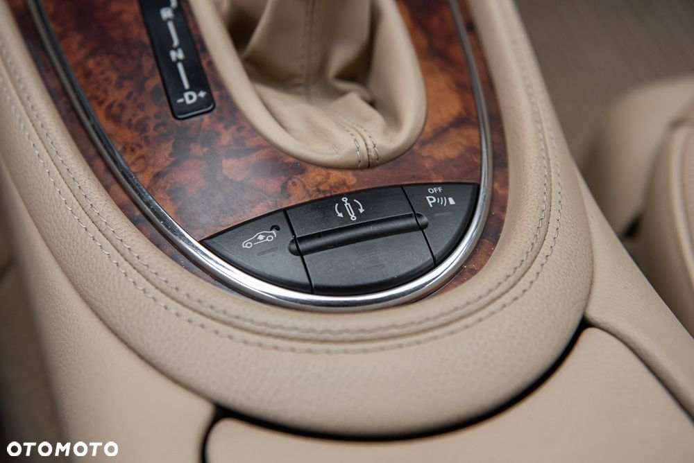 Mercedes-Benz CLS 500 - 21