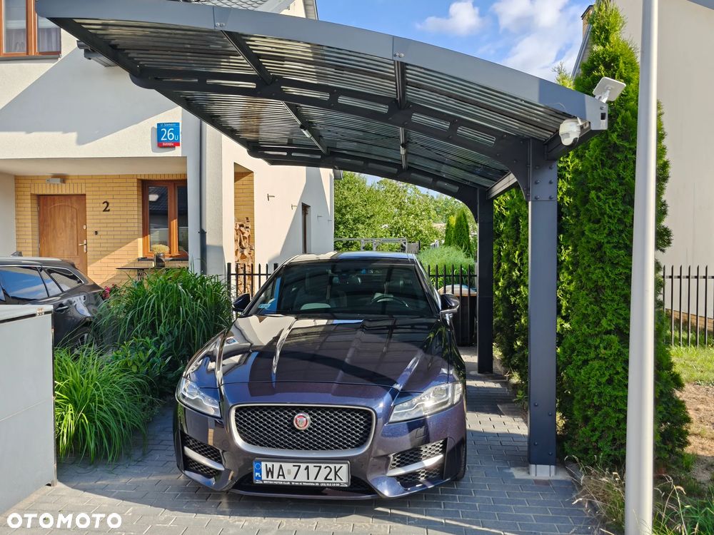 Jaguar XF 2.0 i4D R-Sport - 2