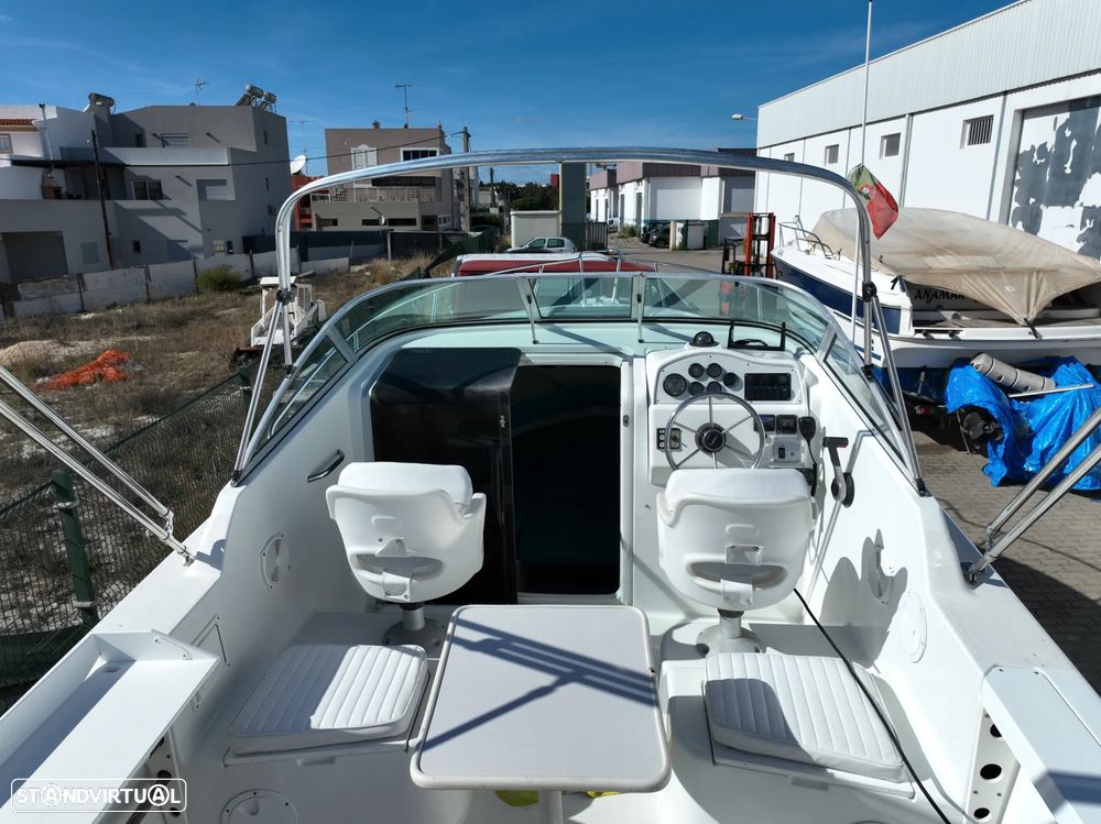 Pro-Line 220 Cuddy Fish - 11