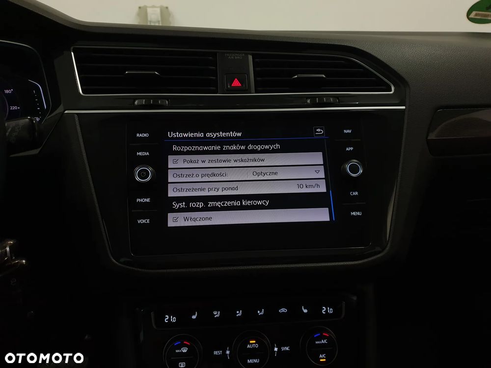 Volkswagen Tiguan 2.0 TDI SCR 4MOTION (BlueMotion Techn.) DSG Highline - 22