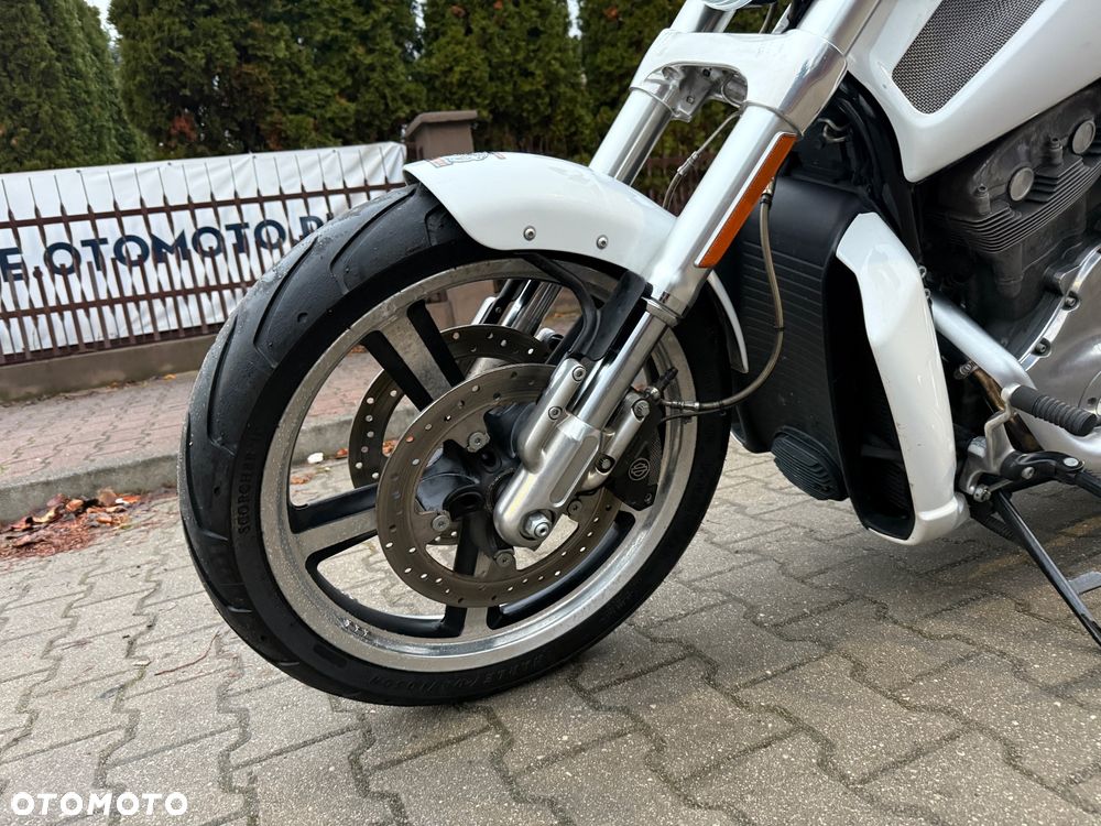 Harley-Davidson V-Rod Muscle - 16