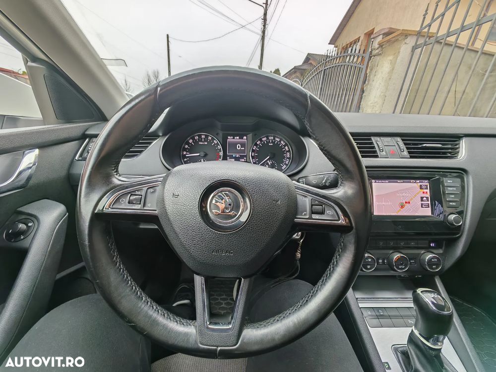 Skoda Octavia 1.6 TDI DPF DSG Classic - 10