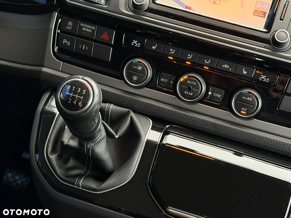 Volkswagen Multivan 2.0 BiTDI L1 Generation SIX - 29