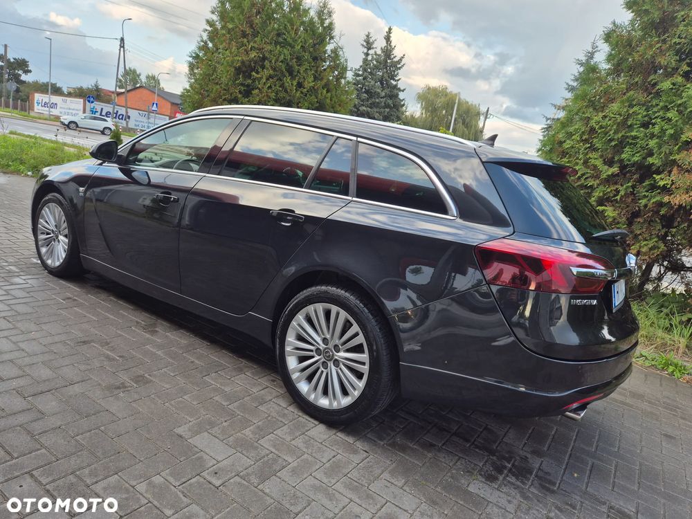 Opel Insignia 2.0 T Cosmo 4x4 S&S - 9