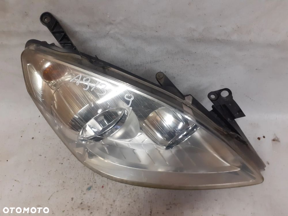 .  PRZOD PRZEDNIA LAMPA PRAWA OPEL ZAFIRA B - 2