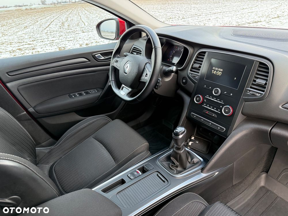 Renault Megane TCe 140 GPF BUSINESS EDITION - 16