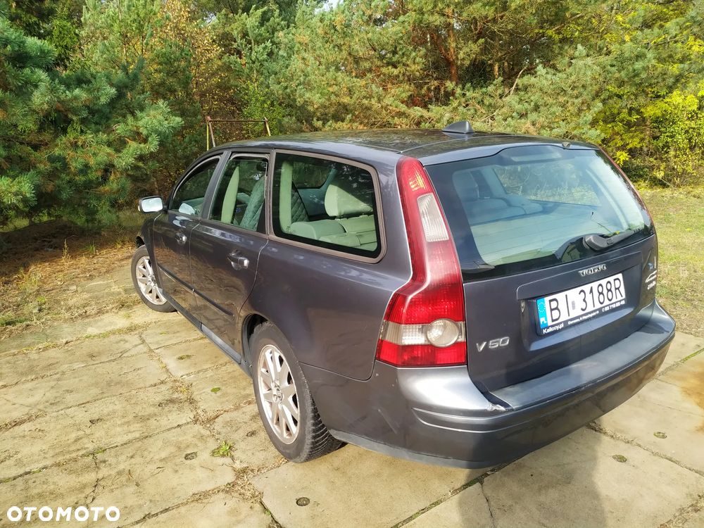 Volvo V50 2.0D Momentum - 8