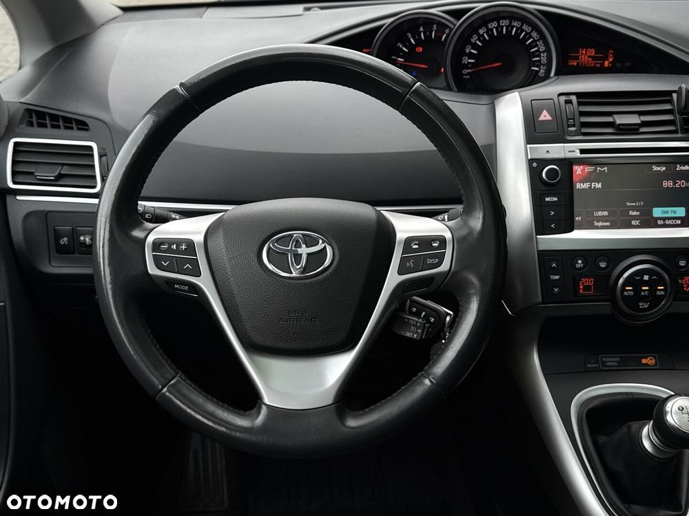Toyota Verso 2.0 D-4D Premium 7os - 18