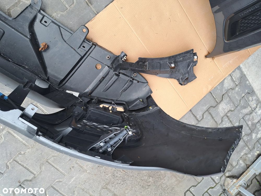 Range Rover Sport II L494 Zderzak Pas przedni kompletny chłodnice belka grill 3.0 diesel - 10