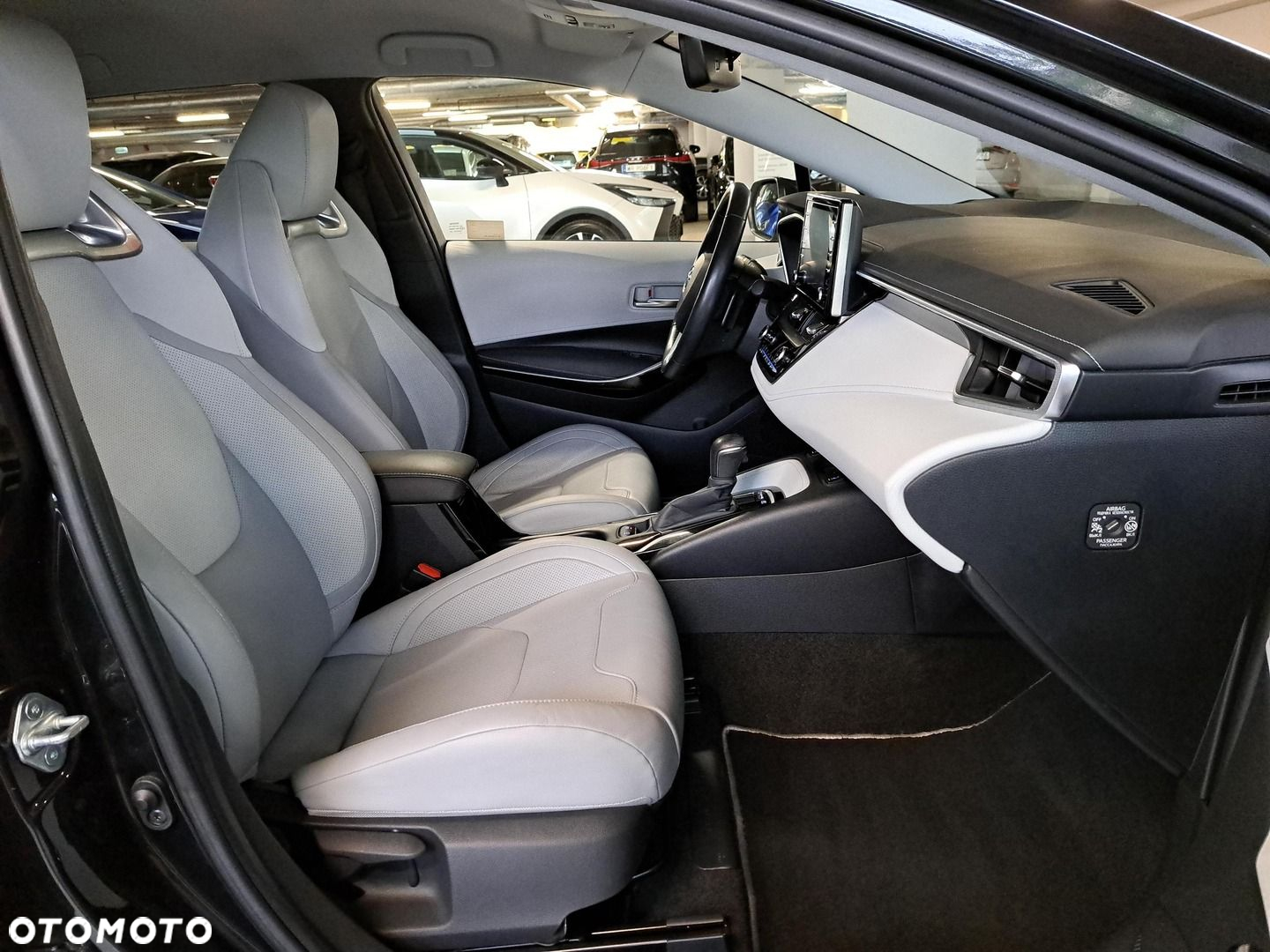 Toyota Corolla - 14