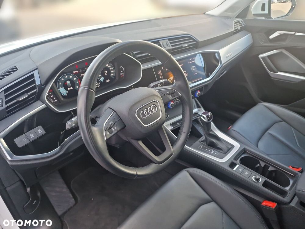 Audi Q3 - 10