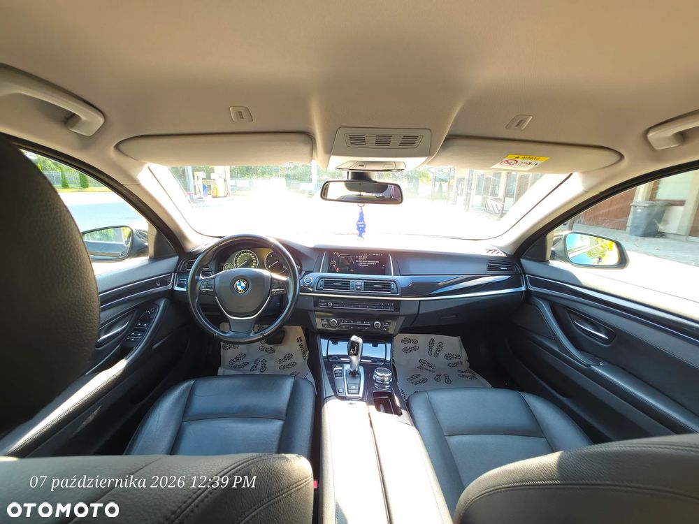 BMW Seria 5 520d Luxury Line sport - 12