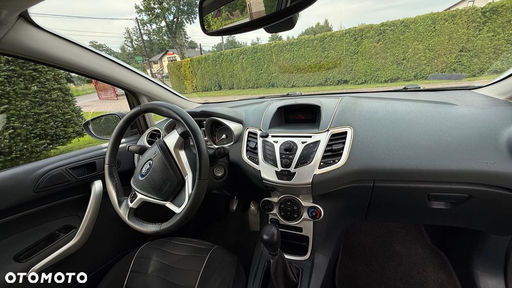 Ford Fiesta 1.25 Titanium - 11